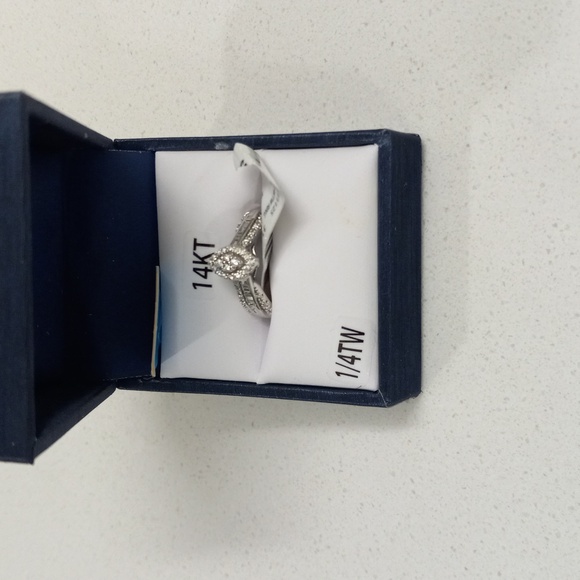 14 KT 🔹 Diamond ring - Picture 3 of 8